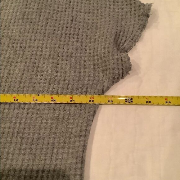 Blu-pepper grey button up and can tie bottom loose fit waffle knit Henley small - Picture 4 of 8